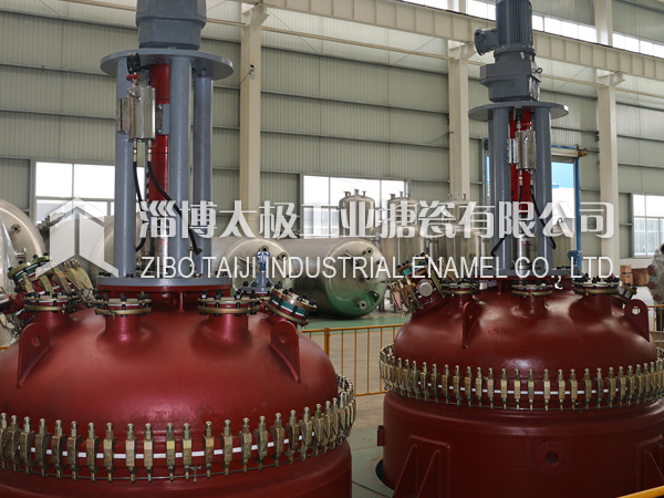 搪玻璃反應釜放料閥不同種類的挑選方法